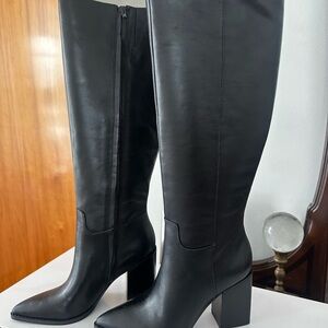 Brand new never wore Nine West Black Boots with Block Heel